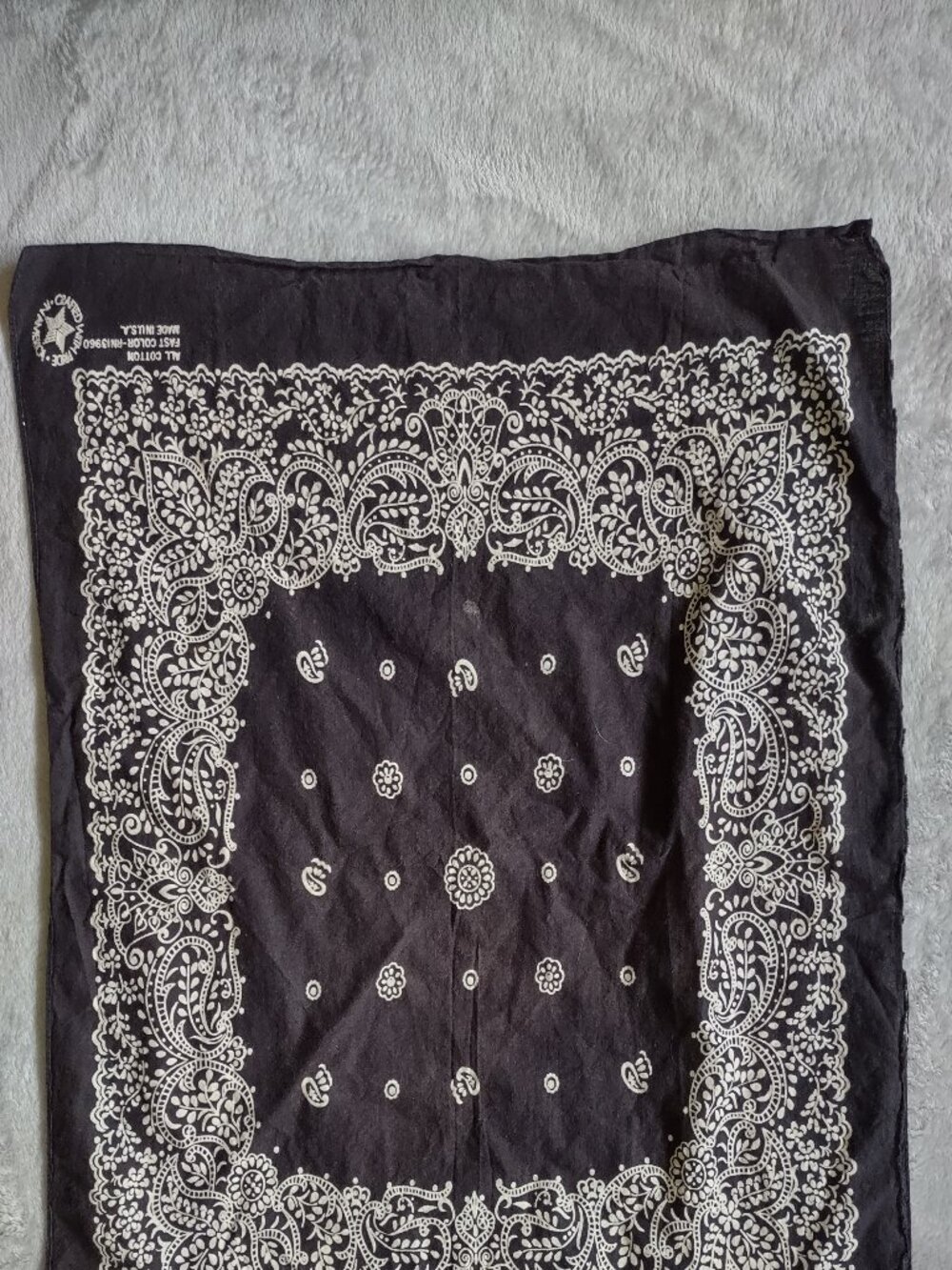 Vintage Style Made in USA Navy Paisley Bandana 100% Cotton 22"x22" Western